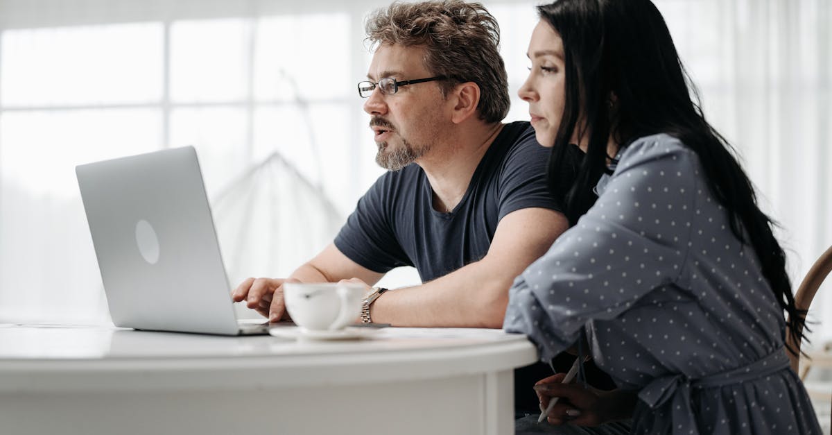 如何使用对比度和亮度来优化您的SEO策略?